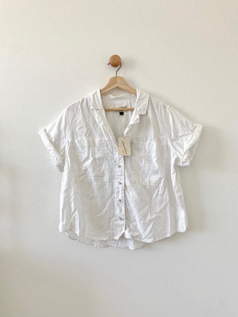 Universal Thread White Button Up Short Sleeves Blouse Top US XLarge